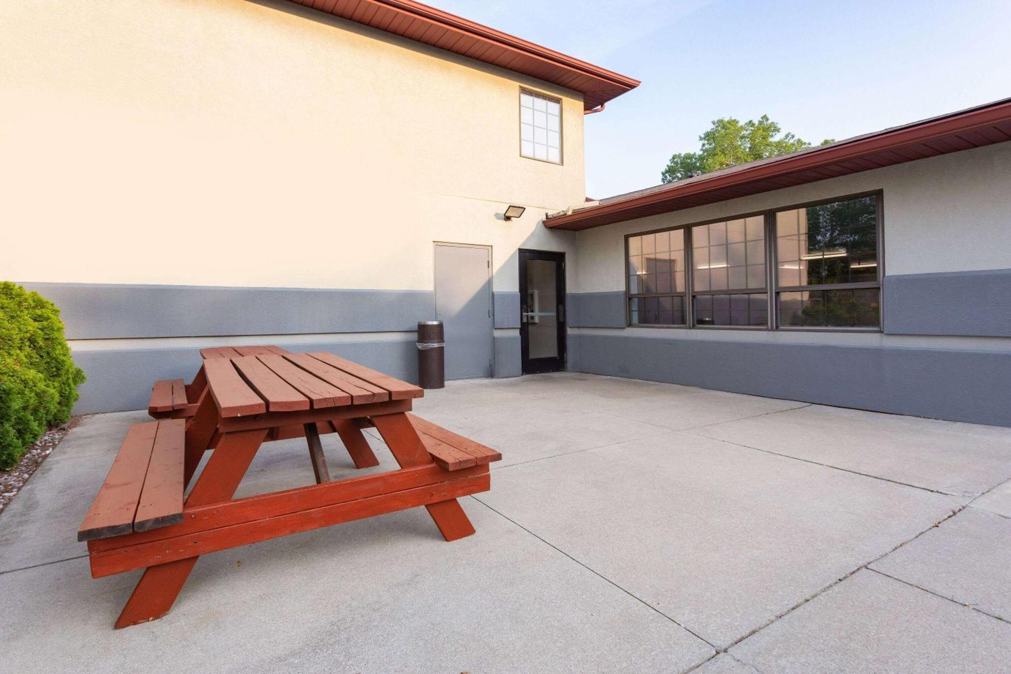 Super 8 By Wyndham Marysville/Port Huron Area Exterior foto